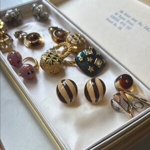 Elegant Gold and Brown Women's clip-on earrings